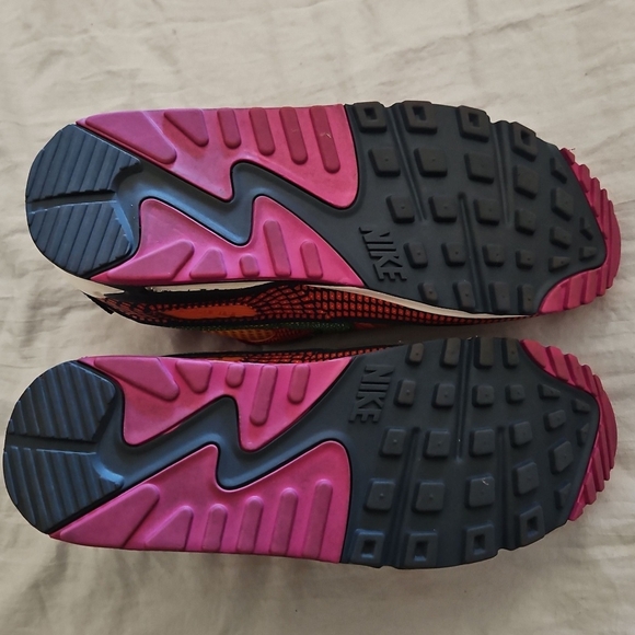 Air Max 90' "Dìa De Muertos" - Picture 5 of 8